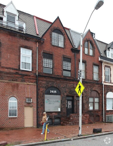 2025 Maryland Ave, Baltimore, MD à vendre - Photo du bâtiment - Image 2 de 11