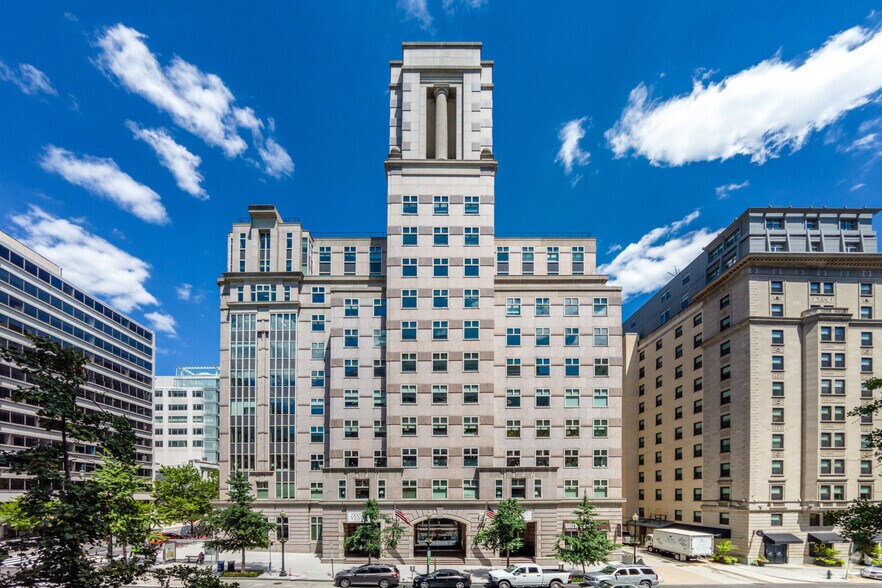 1099 14th St NW, Washington, DC à louer - Photo du bâtiment - Image 2 de 8