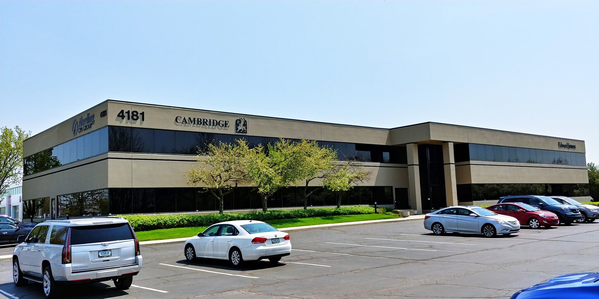 4181 E 96th St, Indianapolis, IN for lease Building Photo- Image 1 of 27