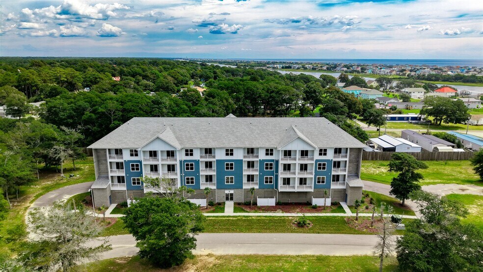 2272 Dolphin Shores Dr SW, Supply, NC à vendre - Photo du bâtiment - Image 3 de 19