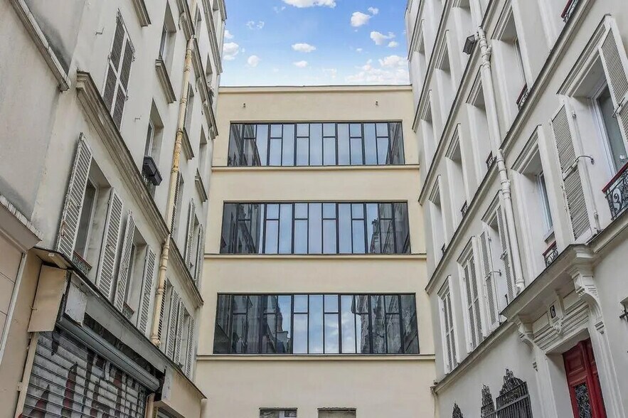 Local d'activités dans Paris à vendre - Photo du bâtiment - Image 1 de 15