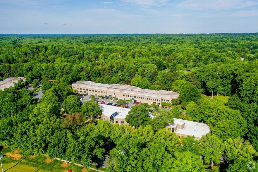 8510 McAlpine Park Dr, Charlotte, NC for lease - Aerial - Image 3 of 33