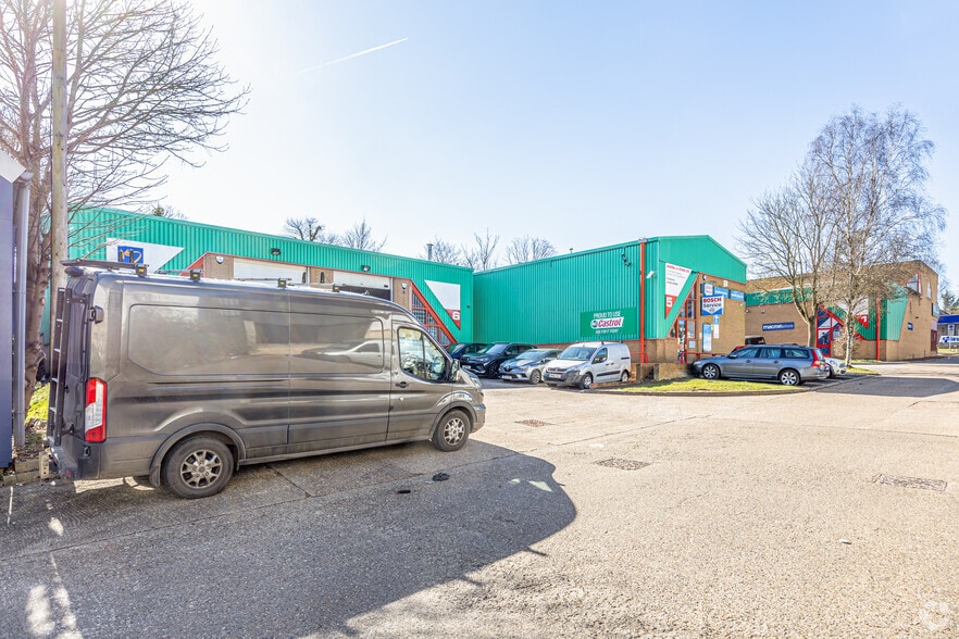 Arden Press Way, Letchworth Garden City for lease - Building Photo - Image 3 of 3