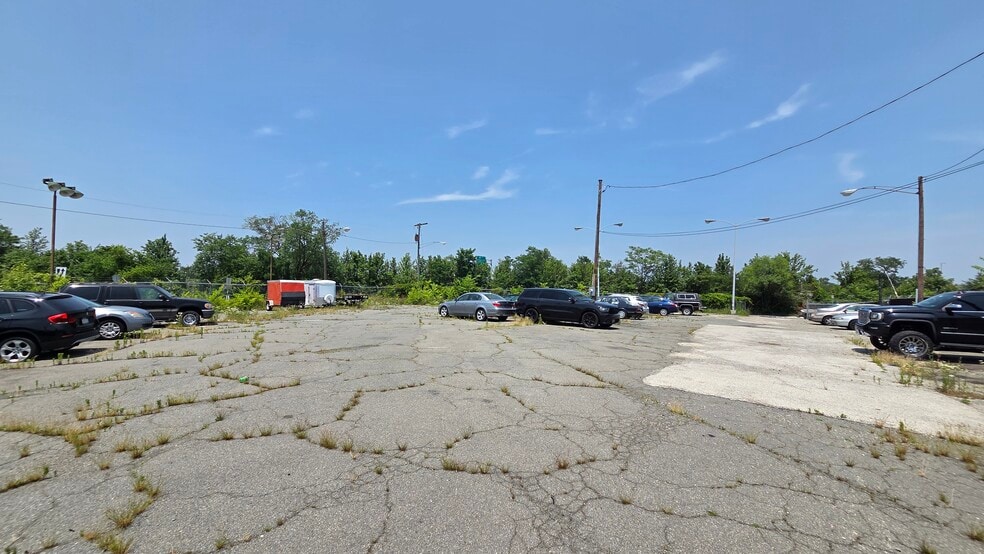 5719 Leesburg Pike, Falls Church, VA for sale - Building Photo - Image 2 of 2