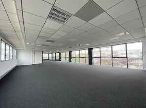 Bureau dans Chelles à vendre Photo intérieure- Image 1 de 12