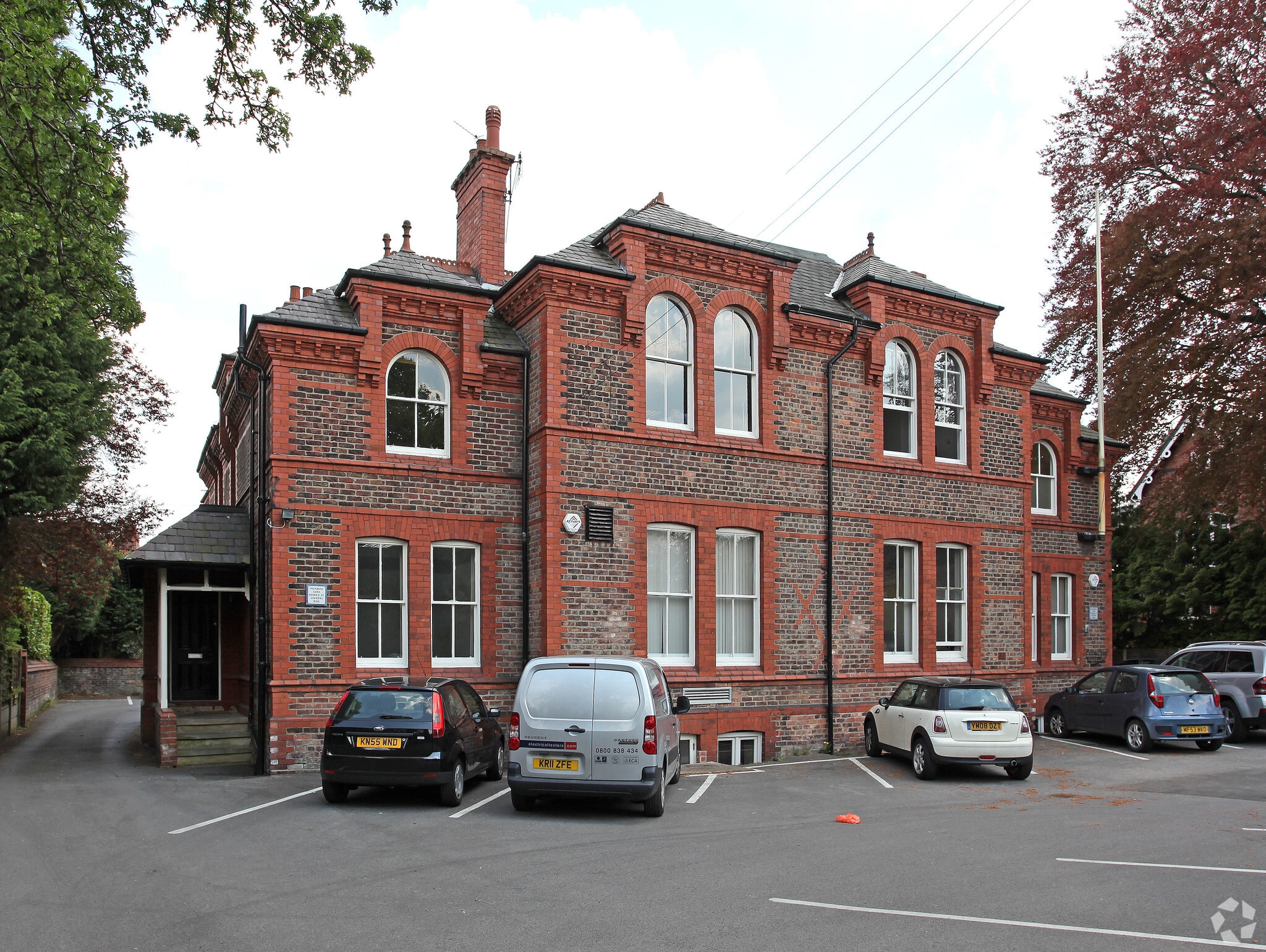 239 Ashley Rd, Altrincham for lease Primary Photo- Image 1 of 7