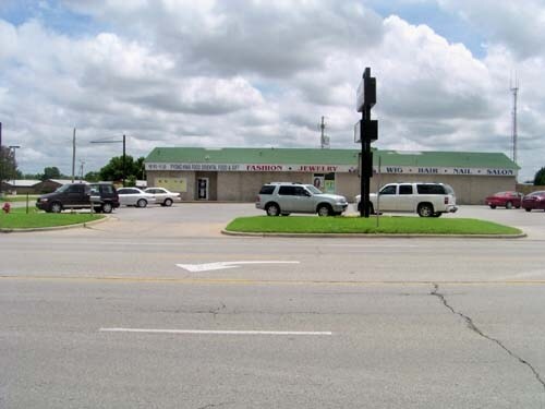 6202 NW Cache Rd, Lawton, OK for sale - Primary Photo - Image 1 of 3