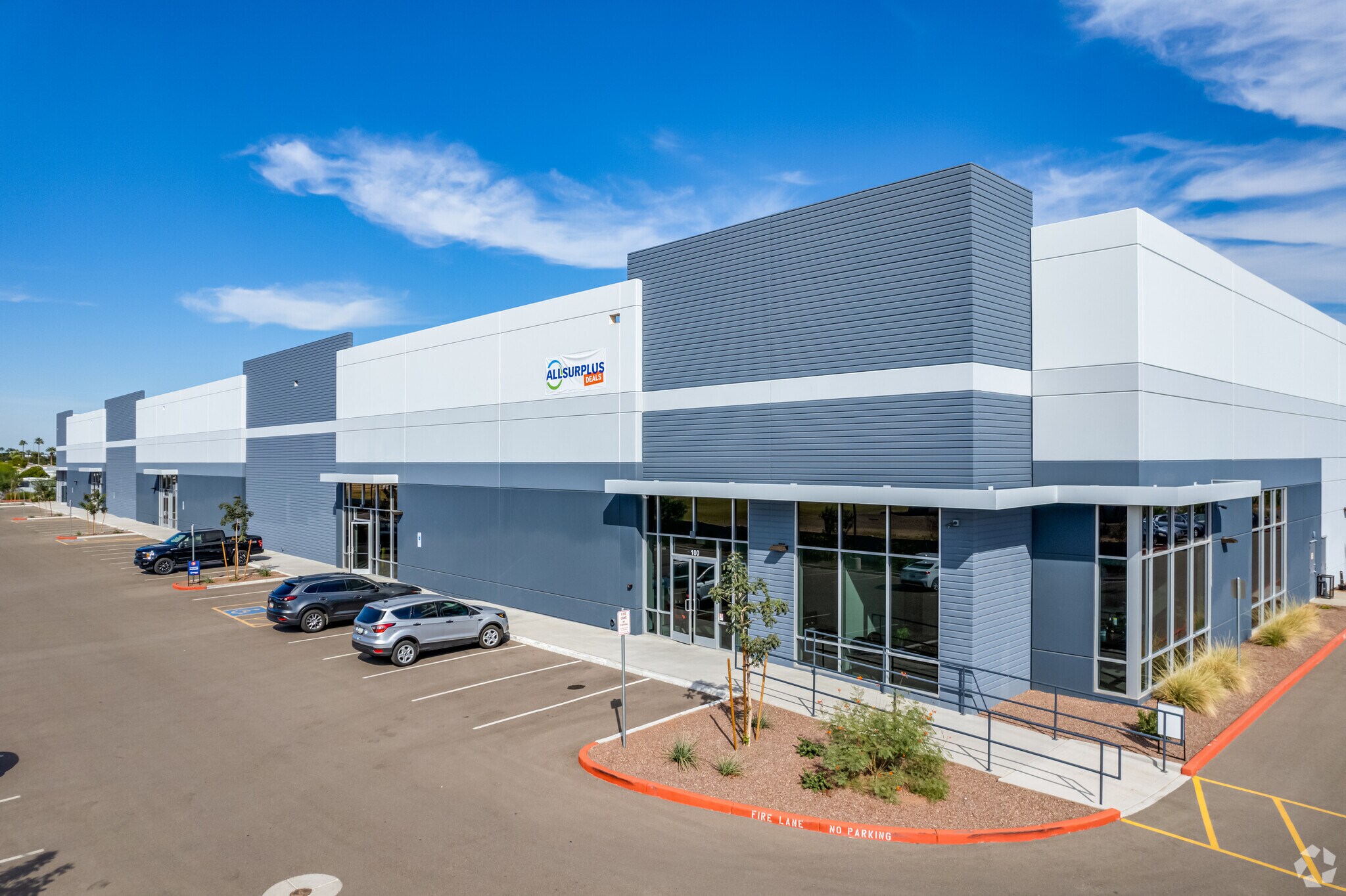 6750 W Van Buren St, Phoenix, AZ à louer Photo principale- Image 1 de 7