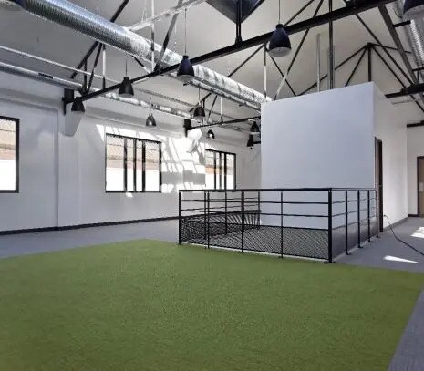 Flex dans Ivry-sur-Seine à louer - Photo du bâtiment - Image 2 de 11