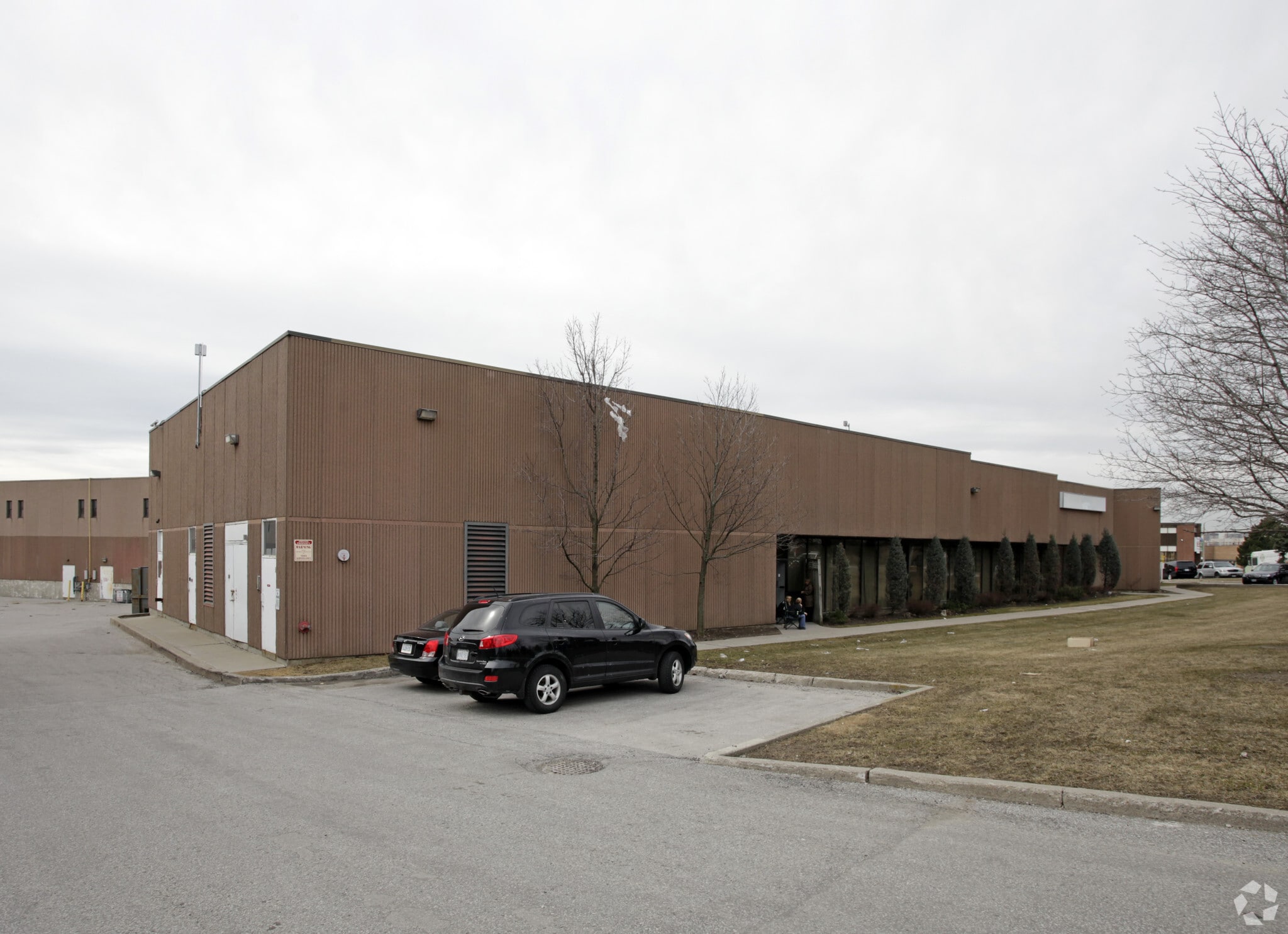 390 Tapscott Rd, Toronto, ON for lease Primary Photo- Image 1 of 3