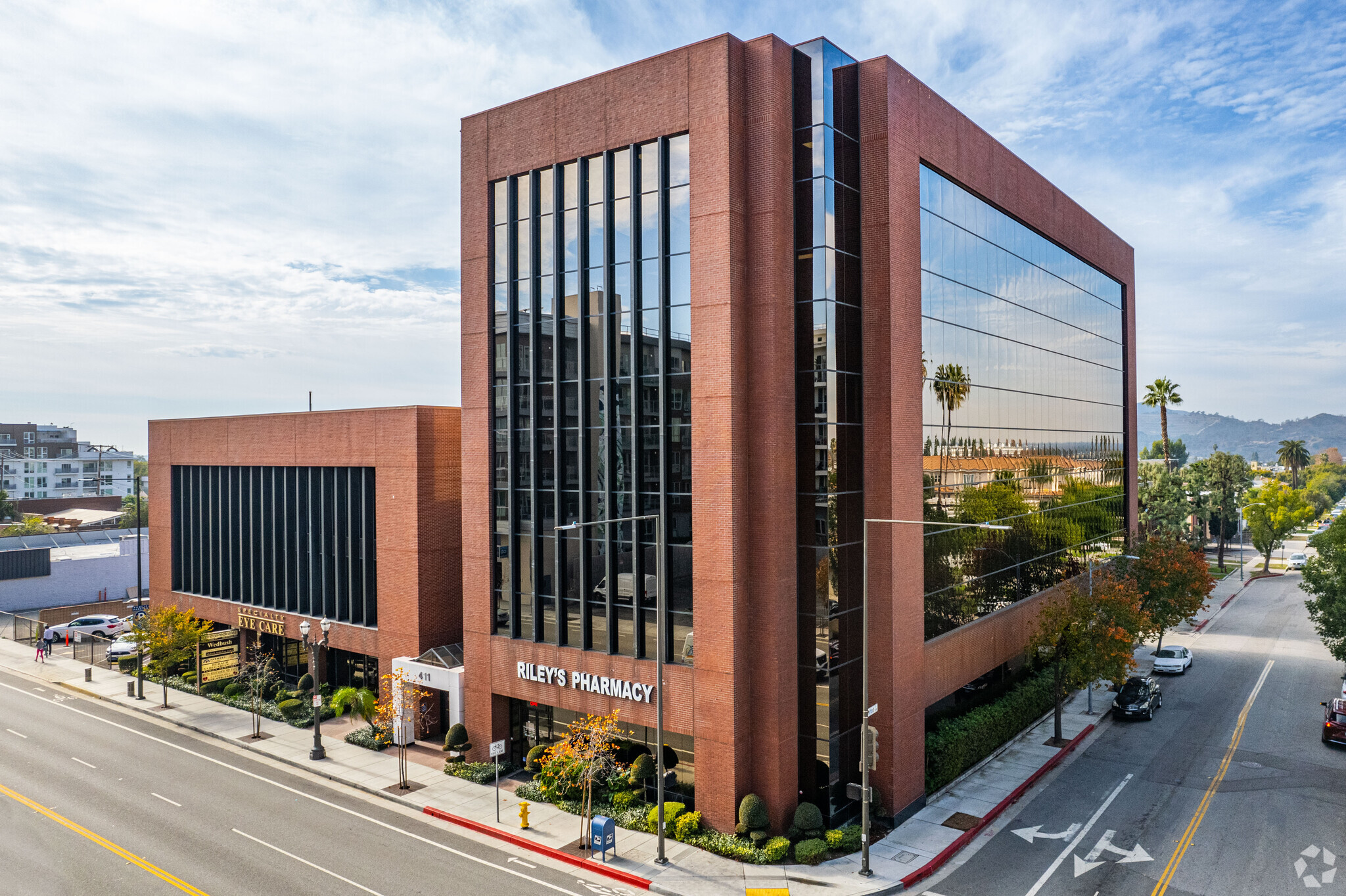 411 N Central Ave, Glendale, CA for lease Building Photo- Image 1 of 5