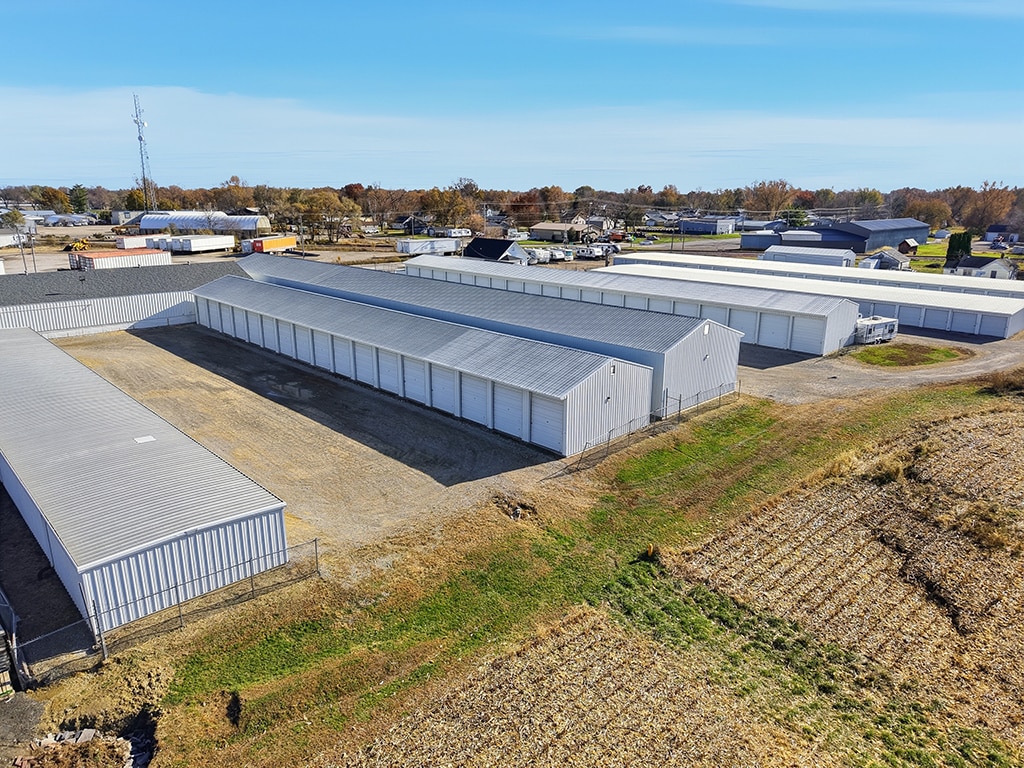 Space Rental portfolio of 3 properties for sale on LoopNet.ca Building Photo- Image 1 of 7