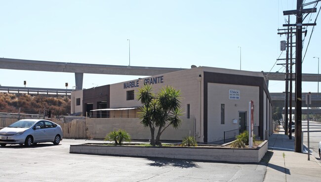 Plus de détails pour 12595 Foothill Blvd, Sylmar, CA - Industriel à louer