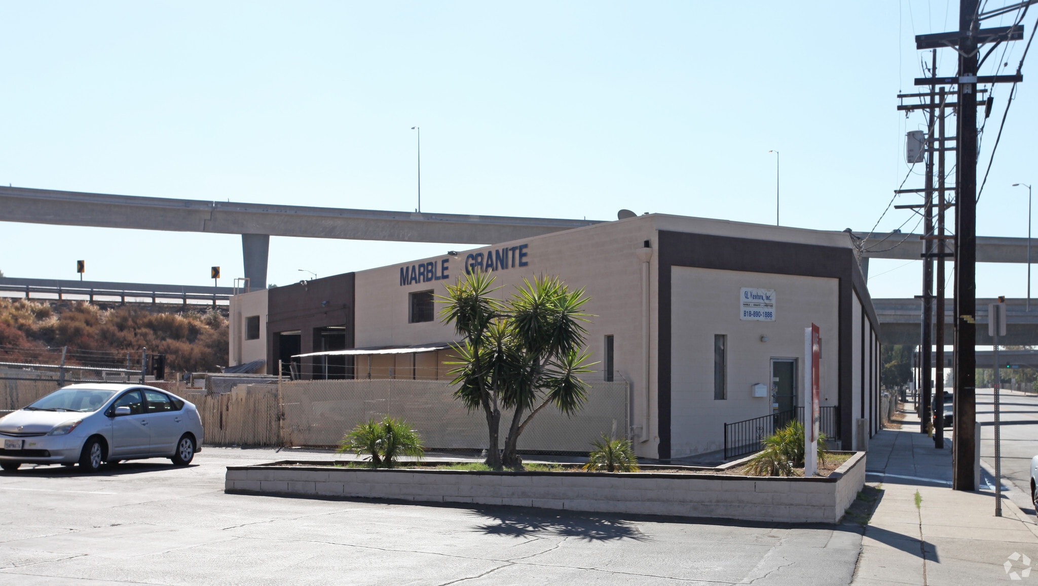 12595 Foothill Blvd, Sylmar, CA for lease Primary Photo- Image 1 of 5