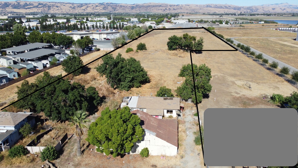 5680 Monterey Rd, Gilroy, CA for sale - Building Photo - Image 2 of 6