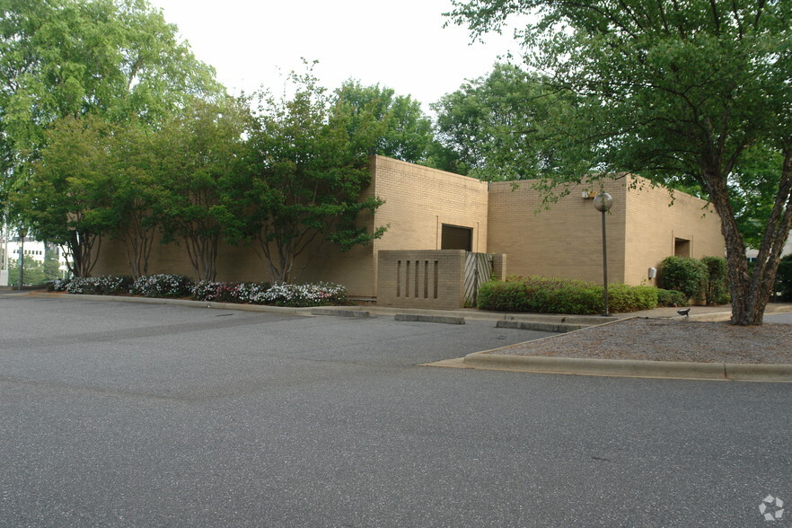 750 Cox Rd, Gastonia, NC for lease - Building Photo - Image 2 of 2