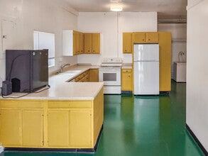 1331 W 11th St, Bloomington, IN for lease Interior Photo- Image 2 of 3