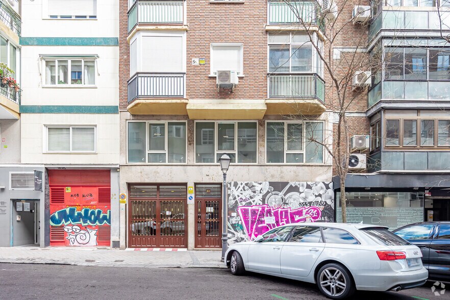 Calle del General Díaz Porlier, 48, Madrid, Madrid à louer - Photo du bâtiment - Image 2 de 3