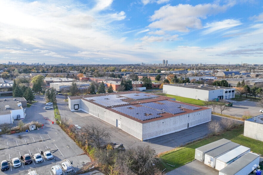 40 Nolan Ct, Markham, ON for sale - Building Photo - Image 2 of 7