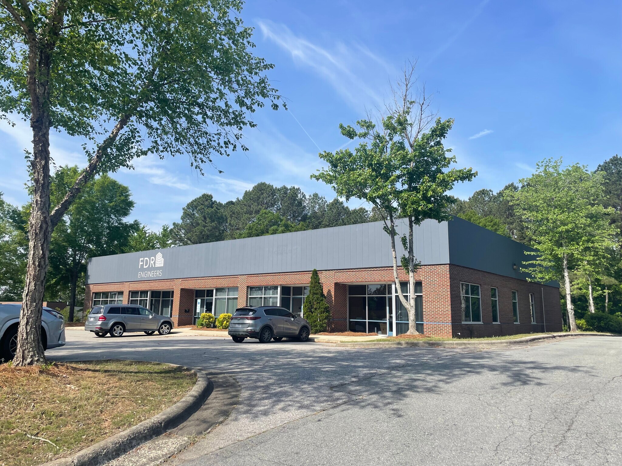 121-141 Kitty Hawk Dr, Morrisville, NC for sale Building Photo- Image 1 of 1