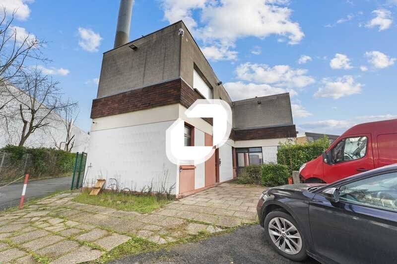 Office in SAINT-OUEN-L'AUMONE for sale Building Photo- Image 1 of 19