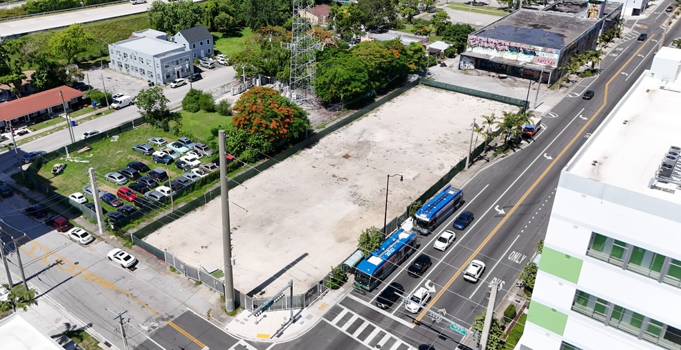 475 NW 36th Street, Miami, FL for sale - Building Photo - Image 3 of 10