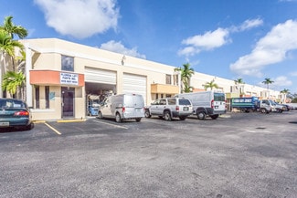 Plus de détails pour 2501-2545 W 80th St, Hialeah, FL - Industriel à louer