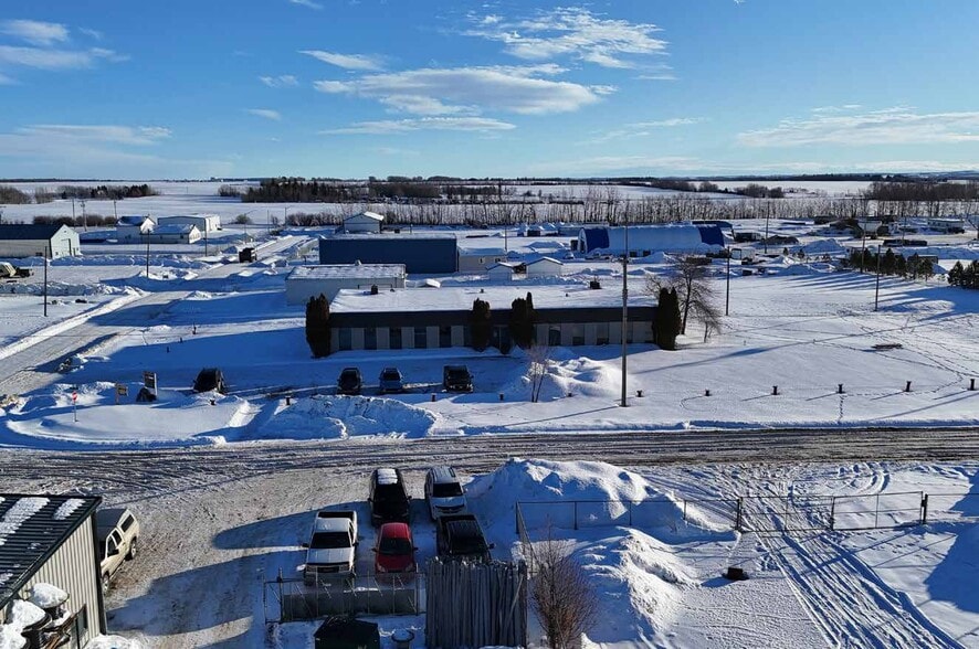 4513 62 Av, Barrhead, AB à vendre - Photo du bâtiment - Image 3 de 4
