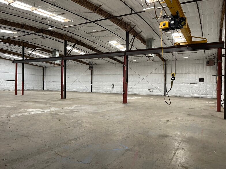 4201 Armour Ave, Bakersfield, CA à louer - Photo du bâtiment - Image 2 de 4