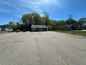 7560 Post Rd, North Kingstown, RI for lease Interior Photo- Image 2 of 6