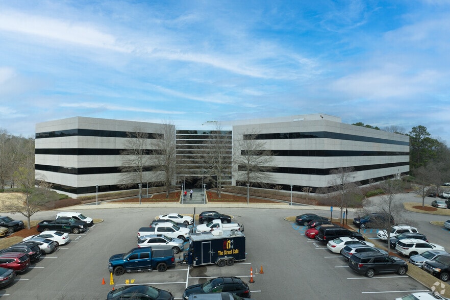 1 Perimeter Park S, Birmingham, AL for lease - Building Photo - Image 2 of 9