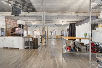 58 Pulaski St, Peabody, MA à louer Photo intérieure- Image 1 de 16