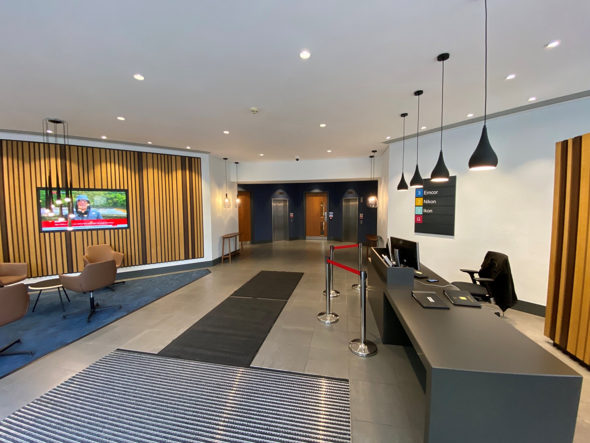 1 The Crescent, Surbiton for lease Interior Photo- Image 1 of 4