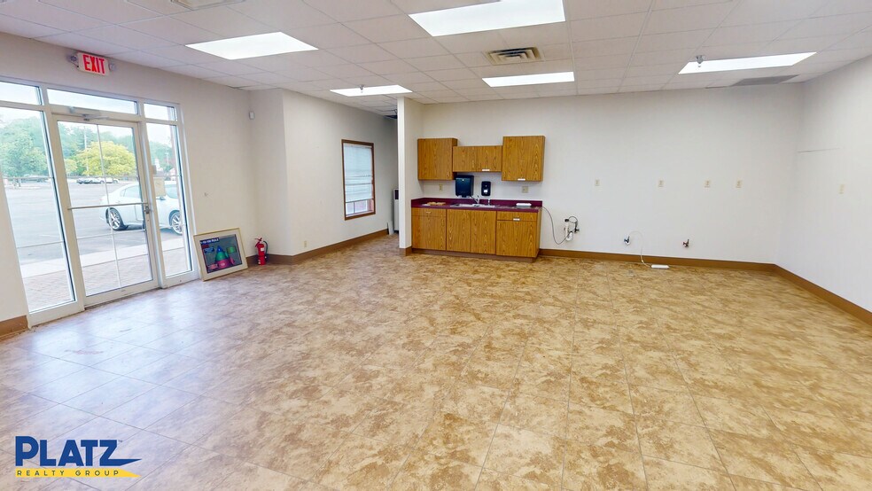 8324 South Ave, Youngstown, OH for lease - Building Photo - Image 2 of 15
