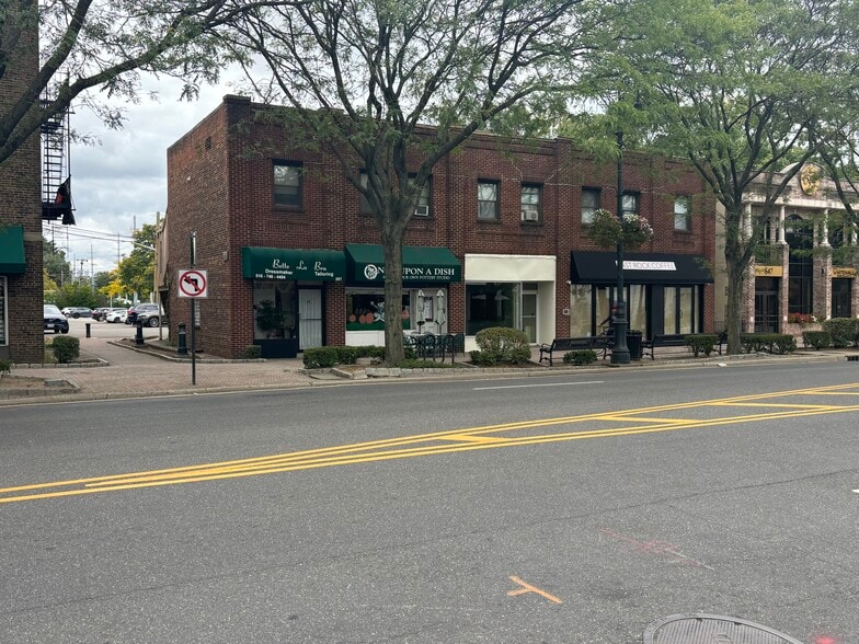 653-661 Franklin Ave, Garden City, NY for lease - Building Photo - Image 3 of 5