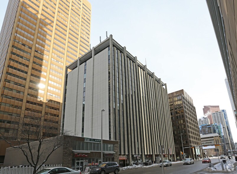 600 6 Ave SW, Calgary, AB à louer - Photo du bâtiment - Image 3 de 3
