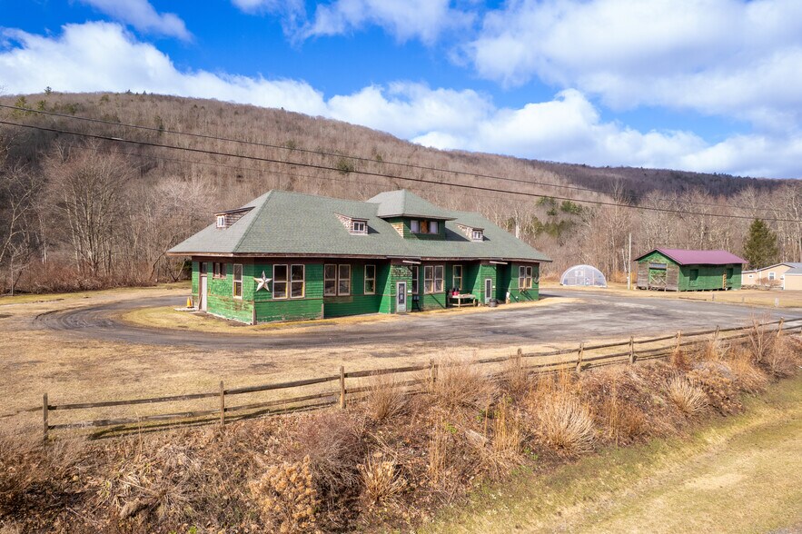 19 Trestle Rd, Hancock, NY à vendre - Photo du bâtiment - Image 2 de 37