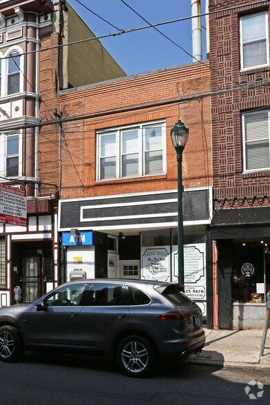 706 S 4th St, Philadelphia, PA à vendre - Photo du bâtiment - Image 2 de 3