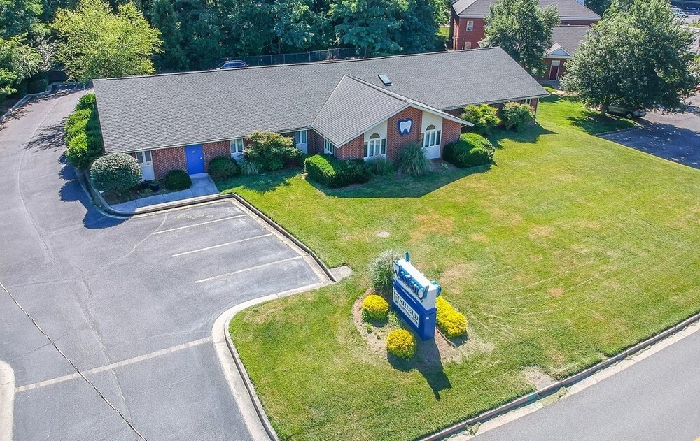 12205 Gayton Rd, Richmond, VA for lease Primary Photo- Image 1 of 13