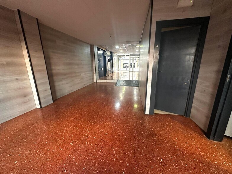 Multifamily in Santa Coloma de Gramenet, Barcelona for sale - Interior Photo - Image 2 of 4
