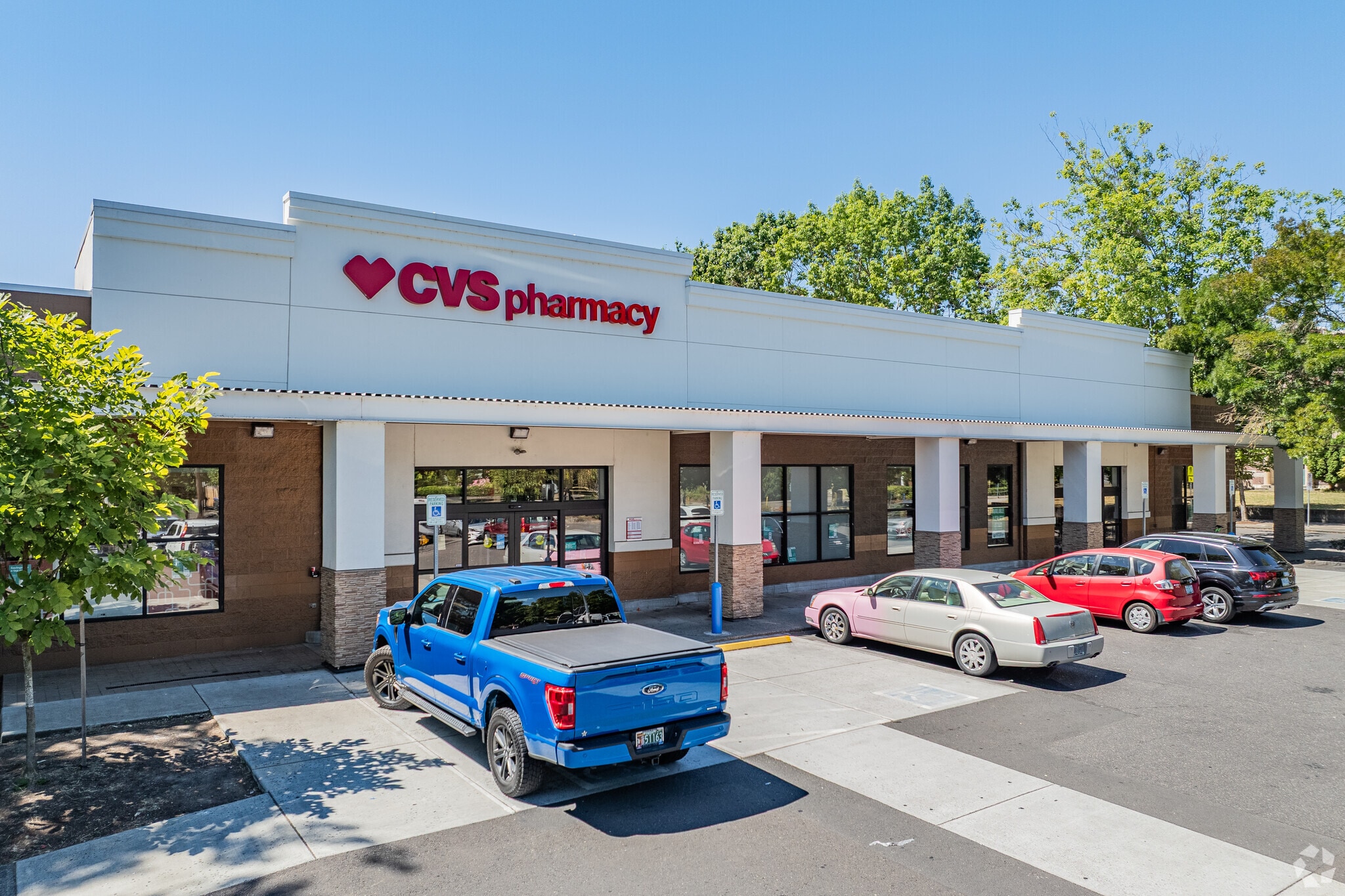 1829-1835 NE 33rd Ave, Portland, OR for lease Primary Photo- Image 1 of 5