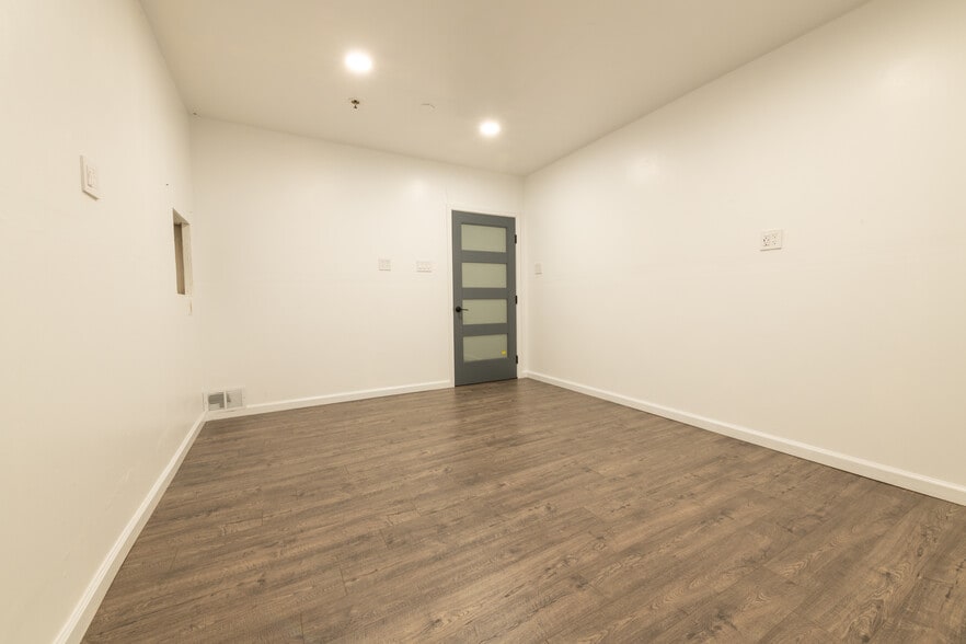 1115-1121 Jordan Ln, Napa, CA for lease - Interior Photo - Image 2 of 2