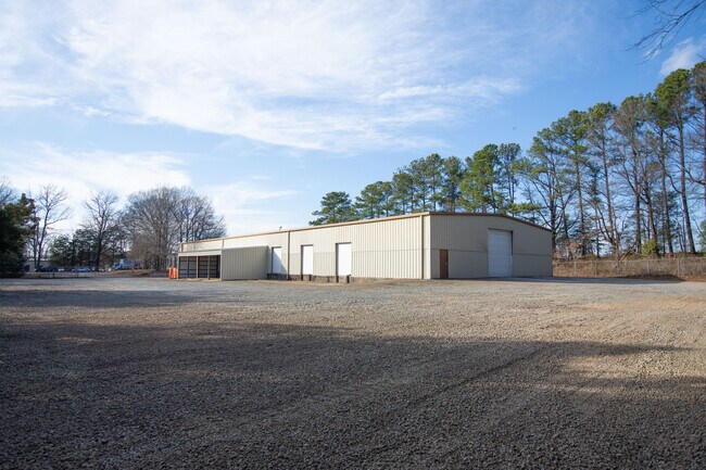 More details for 1832 University Commercial Pl, Charlotte, NC - Industrial for Lease