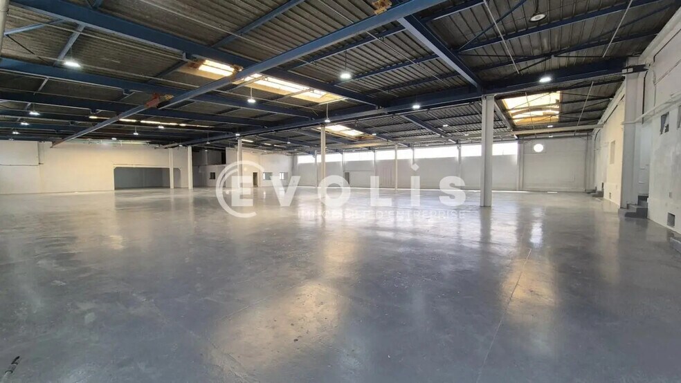 Office in Mareuil-lès-Meaux for lease - Interior Photo - Image 2 of 17