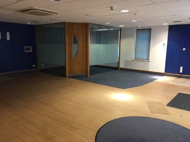 Chalfont Way, Reading for lease - Building Photo - Image 3 of 5