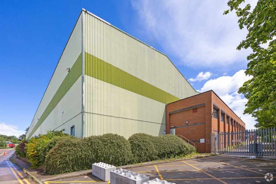 Rotherham Rd, Rotherham for lease - Building Photo - Image 2 of 4