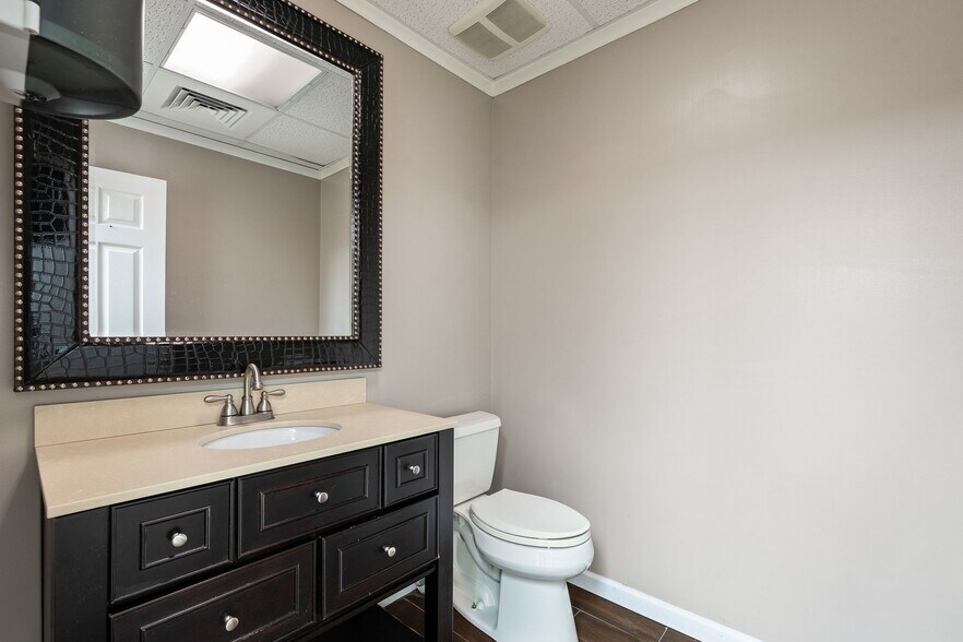 1129 4th Ave N, Bessemer, AL à vendre - Photo du bâtiment - Image 2 de 48