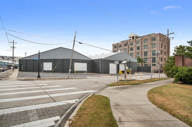Plus de détails pour 2123 Tchoupitoulas St, New Orleans, LA - Industriel à vendre