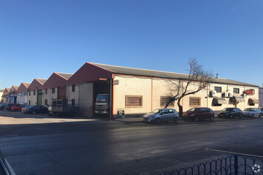 Avenida Canteras, 27, Valdemoro, Madrid à vendre - Photo du bâtiment - Image 2 de 2