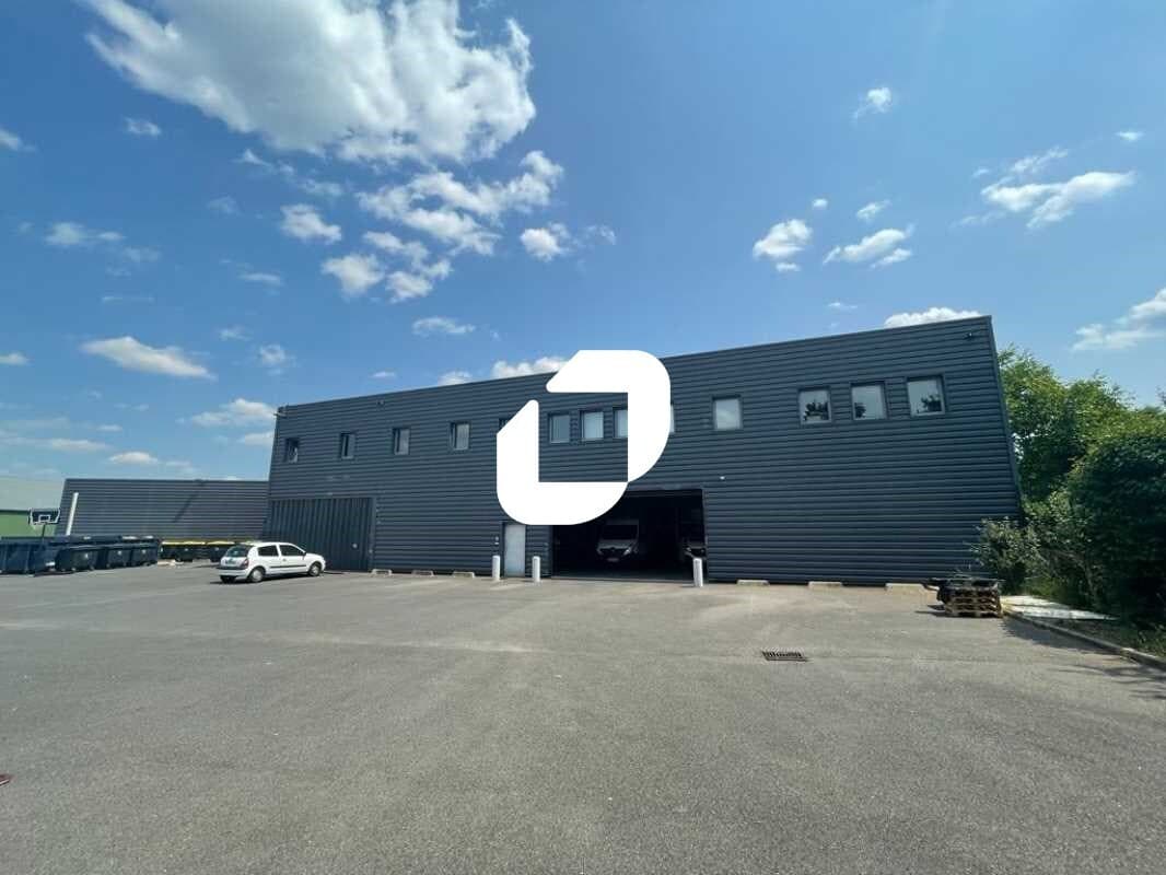 4 Rue Ampère, Magny-en-Vexin for lease Building Photo- Image 1 of 12